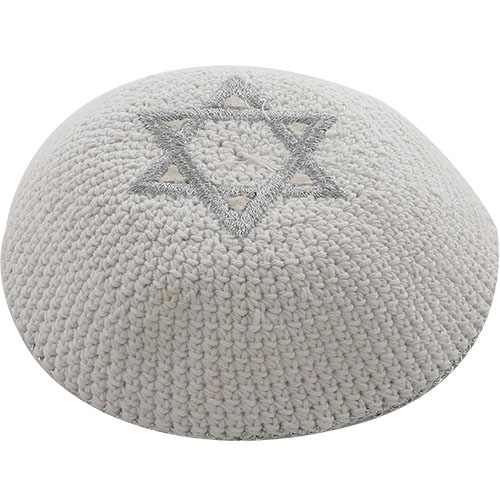 15084.jpg כיפה סרוגה רקמה מגן דוד בכסף 16 ס"מ – תמונה 1