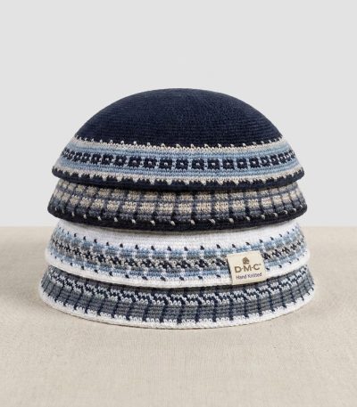 כיפה סרוג ע.יד חוט D.M.C קלאסי 23 ס"מ